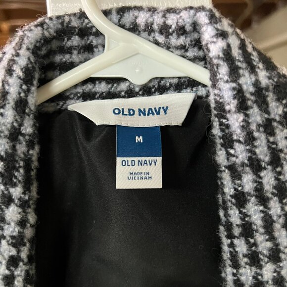 Old Navy Black & White Houndstooth Coat - Size Medium ๐ค๐ค - Picture 3 of 3